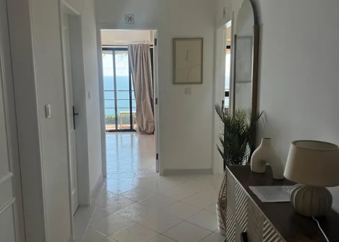 Comfort Viewpoint - Parking At Center