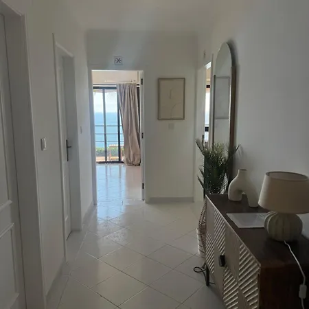 Comfort Viewpoint - Parking At Center